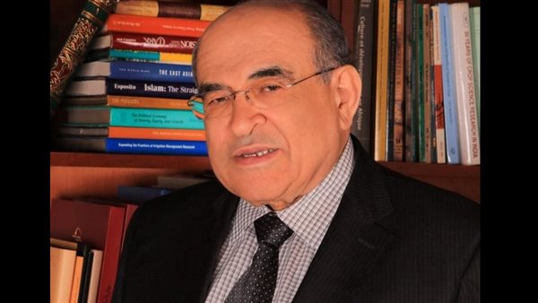 مصطفى الفقي