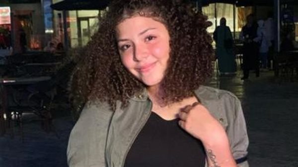 الفنانة ملك عاصم