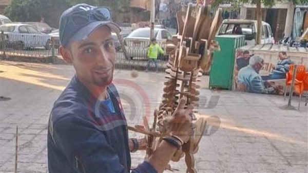 قاتل والدته في حدائق