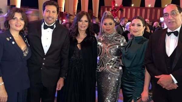 نجوم الفن في مهرجان