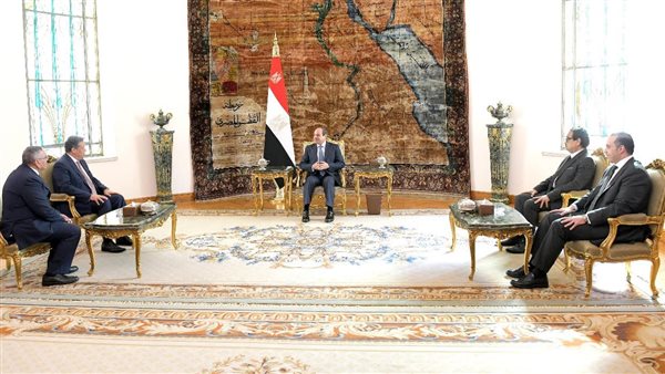 الرئيس السيسي مع
