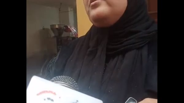 شقيقة والدة الطالبة