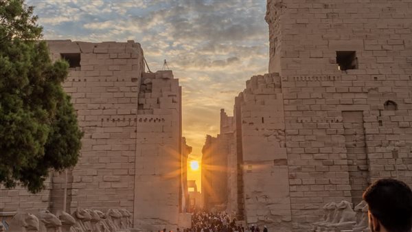 ظاهرة تعامد الشمس