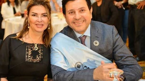 هاني شاكر وزوجته