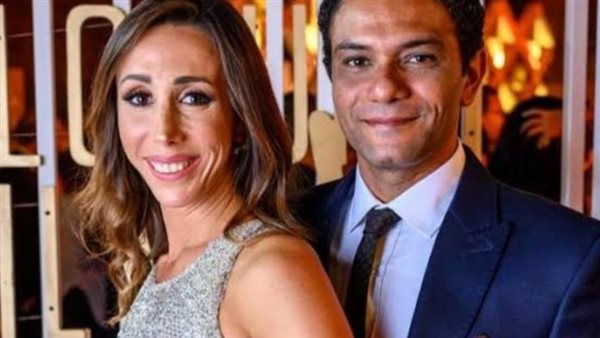 آسر ياسين وزوجته