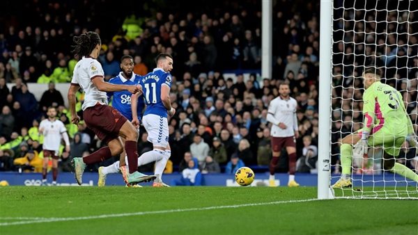 مباراة إيفرتون ومانشستر