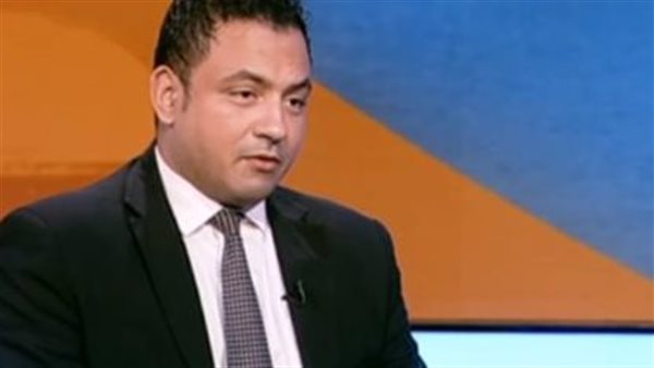 أستاذ العلاقات الدولية