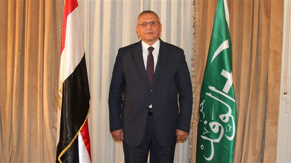 الدكتور عبدالسند