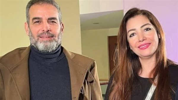 أحمد عبد العزيز وزوجته