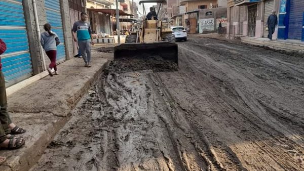 حملات مكثفة بكفر