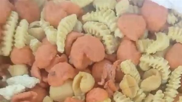 مقرمشات تستخدم علف