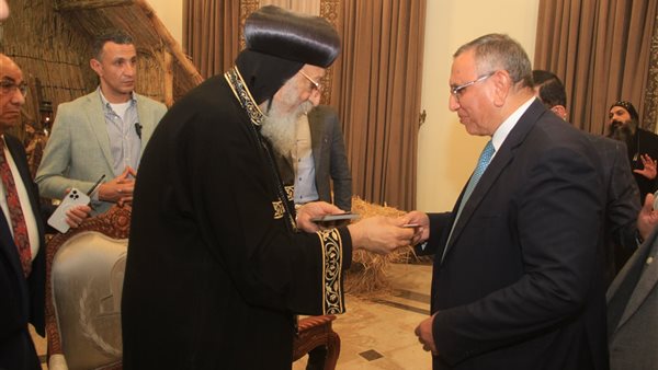 عبدالسند يمامة يهنئ