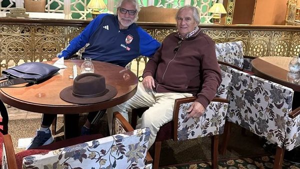 أحمد ناجي ومانويل