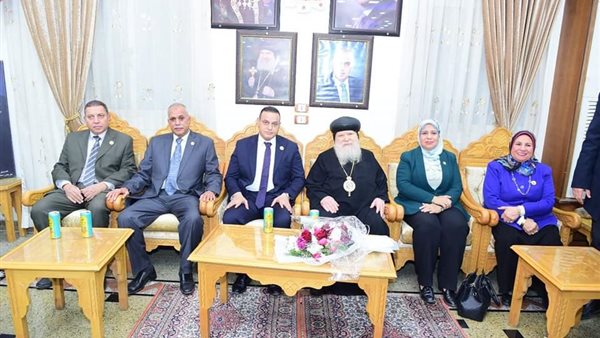 جانب من التهنئة 