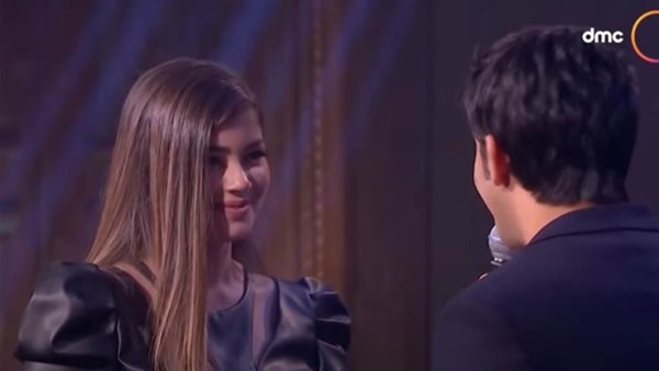 ليلى أحمد زاهر وهشام