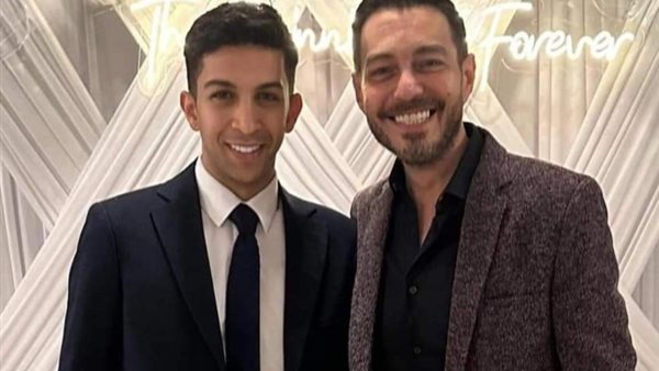 أحمد زاهر وهشام جمال