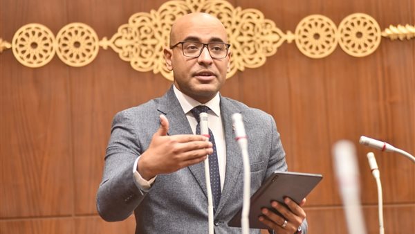  النائب علاء مصطفى