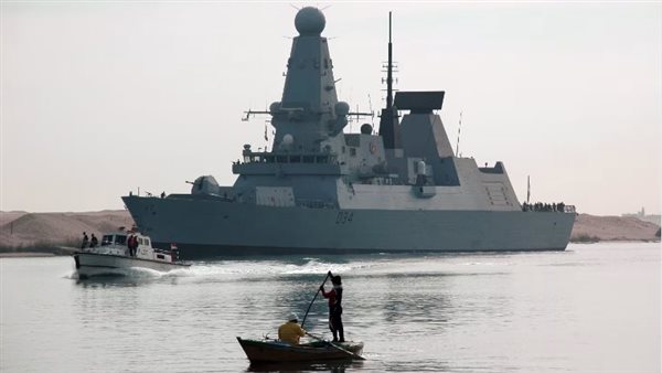 سفينة عسكرية