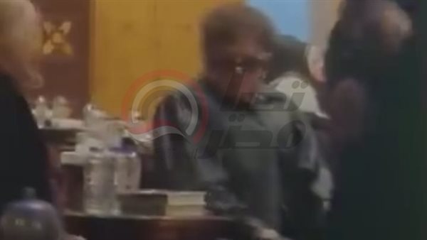 لبلبة من عزاء والدة