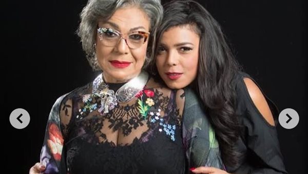 ناهد السباعي ووالدتها