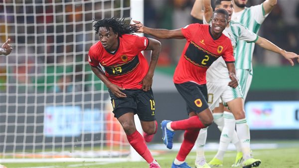 مباراة أنجولا والجزائر