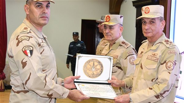 وزير الدفاع