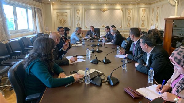  لجنة الشئون العربية