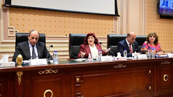  لجنة السياحة والطيران