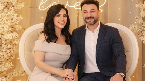 محمد العمروسي ومي