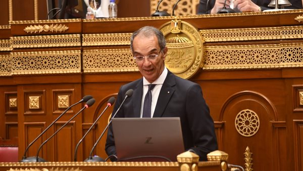 الدكتور عمرو طلعت