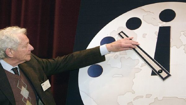 تحريك ساعة يوم القيامة