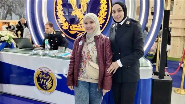 طلاب المدارس فى معرض