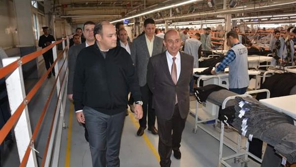 وزير الصناعة والتجارة