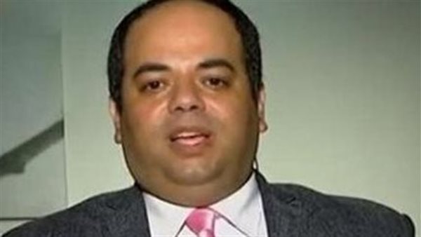 استاذ اقتصاد