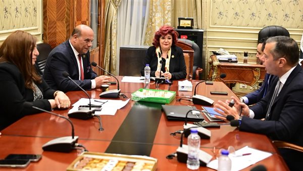 لجنة السياحة بمجلس