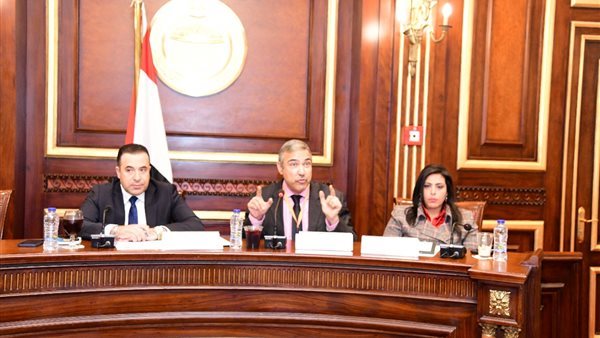  لجنة الاتصالات وتكنولوجيا