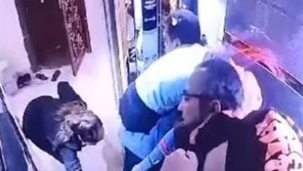 واقعة خطف طفلتي الاسانسير