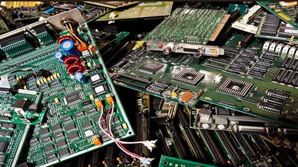 مخلفات إليكترونية