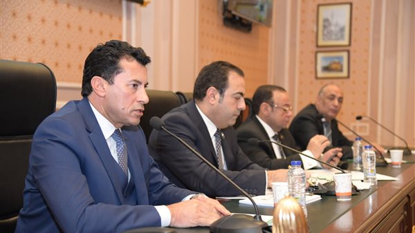 اجتماع لجنة الشباب