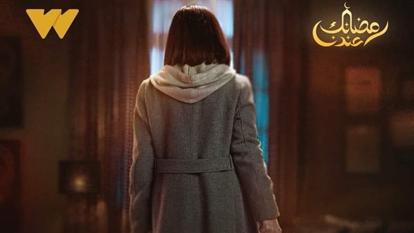 بوستر مسلسل لحظة