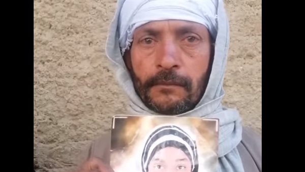 والد فرحة من سوهاج