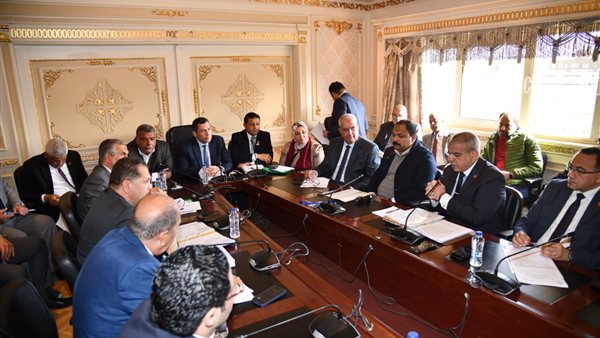 اجتماع لجنة الصناعة