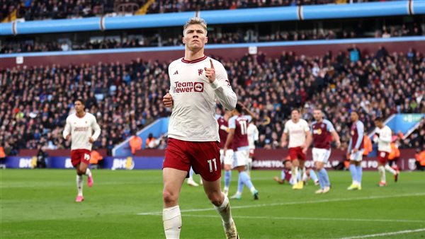 مانشستر يونايتد أمام