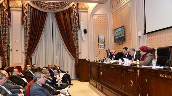 لجنة القوى العاملة