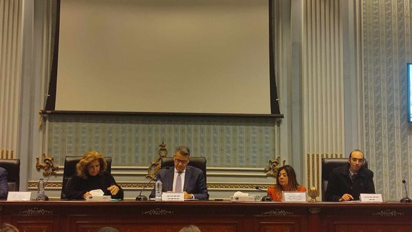 اجتماع لجنة حقوق