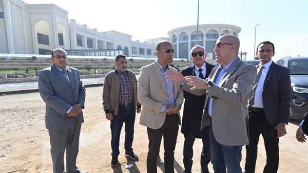 وزير الإسكان