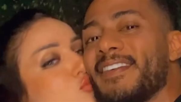 محمد رمضان وزوجته