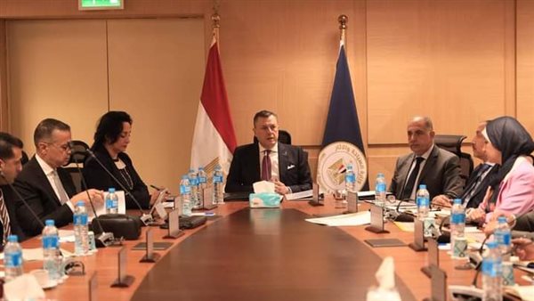 وزير السياحة 