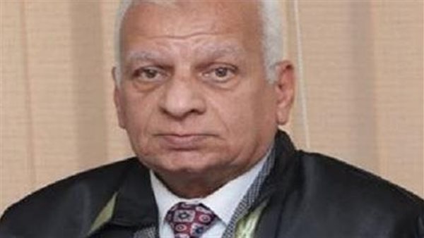 استاذ بتجارة الأزهر