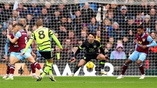 مباراة أرسنال وبيرنلي